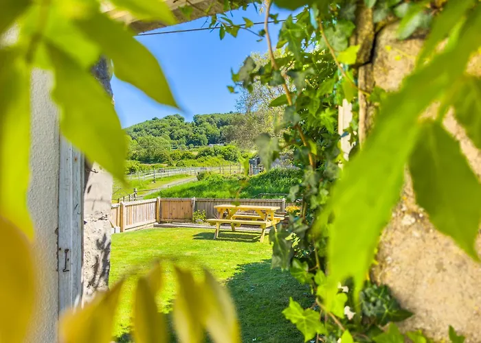 Cosy Coastal Retreat-Dog Friendly