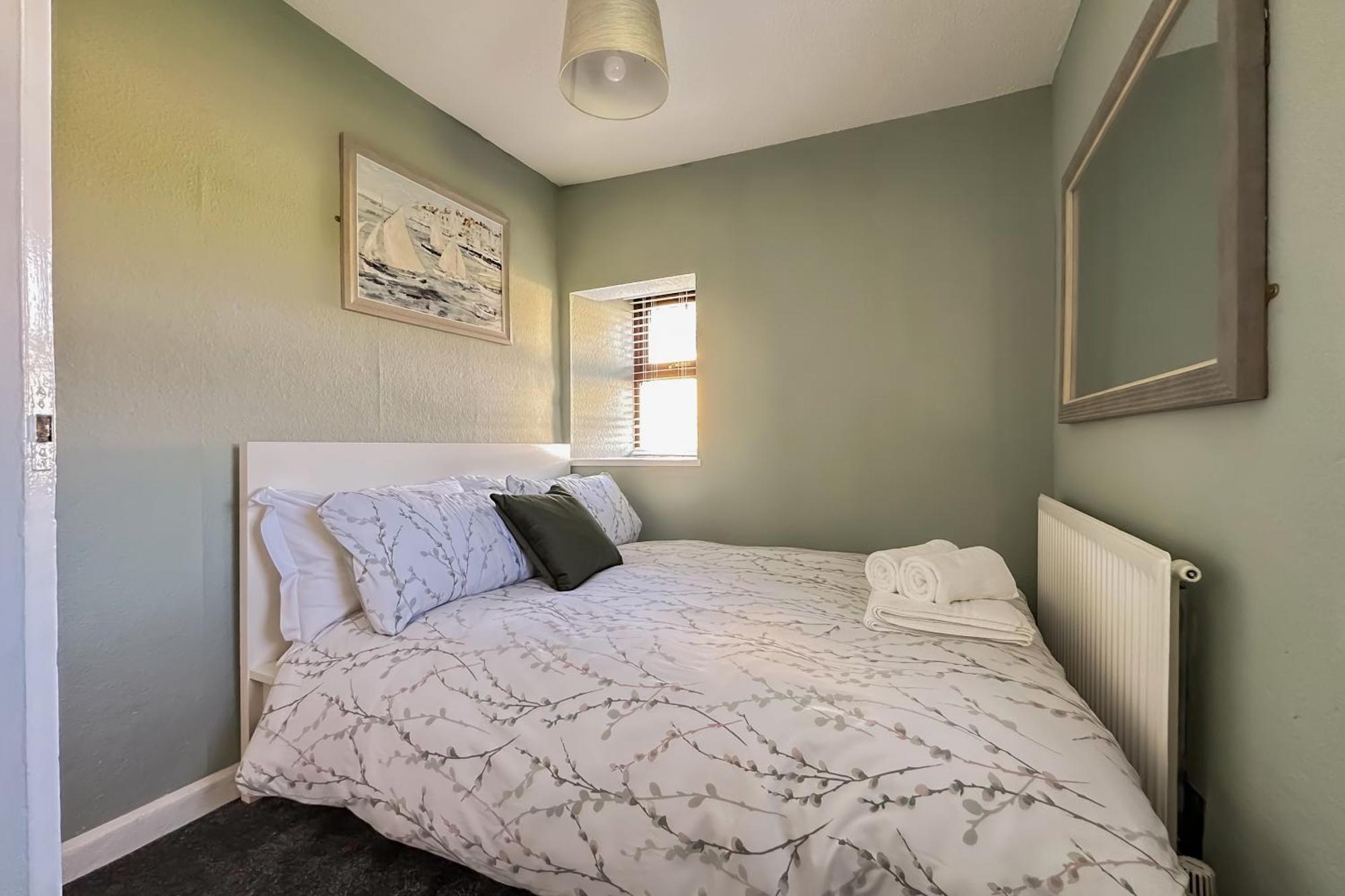 Cosy Coastal Retreat-dog Friendly * Worle