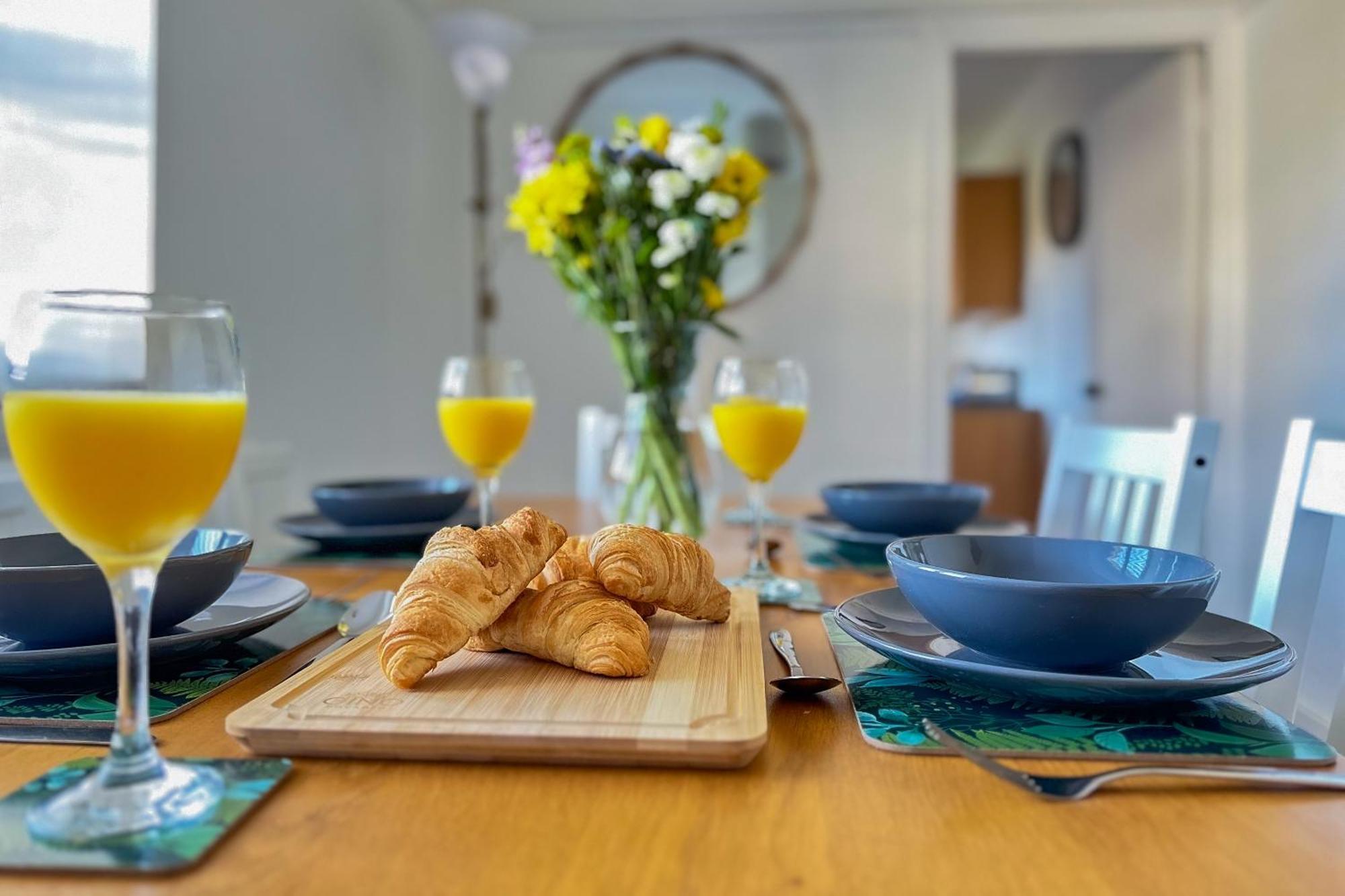 Cosy Coastal Retreat-dog Friendly *