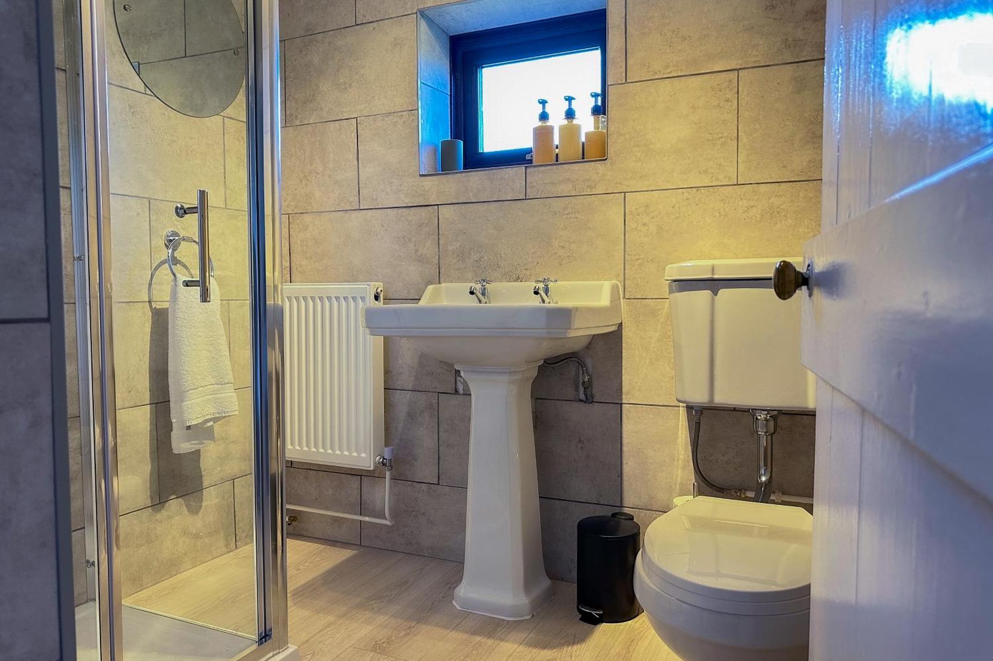 Cosy Coastal Retreat-dog Friendly Worle